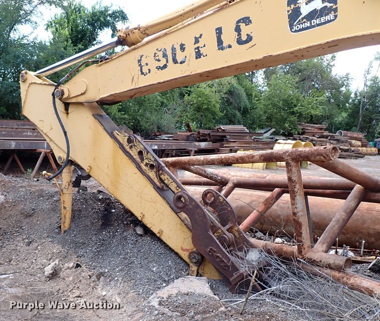 image for item IN9556 1994 John Deere 690 ELC  excavator