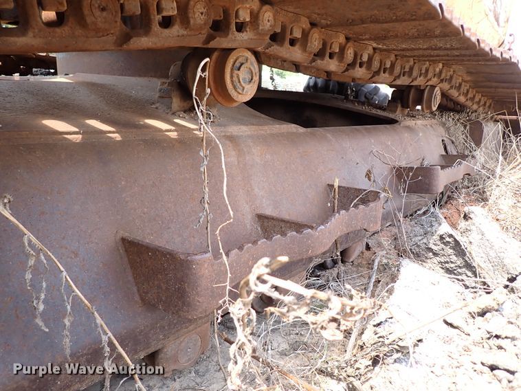 image for item IN9556 1994 John Deere 690 ELC  excavator