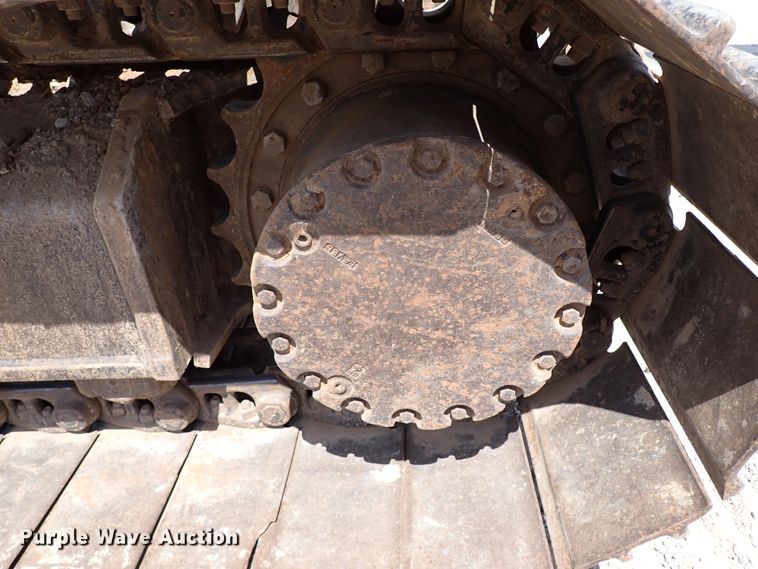 image for item IN9557 2001 John Deere 200LC  excavator