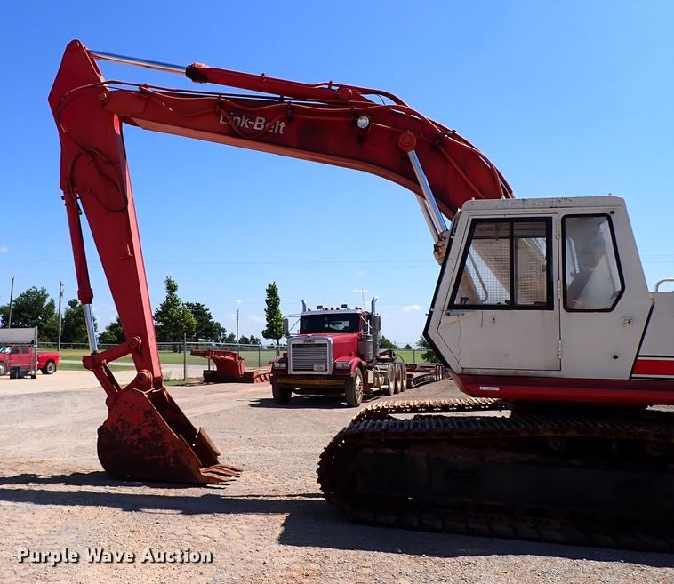 image for item IN9558 1987 Link Belt LS3400A  excavator