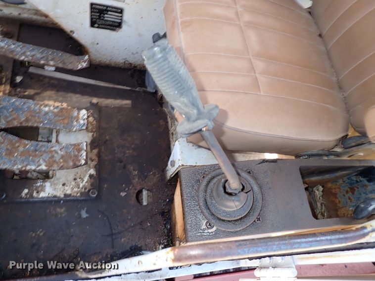 image for item IN9558 1987 Link Belt LS3400A  excavator