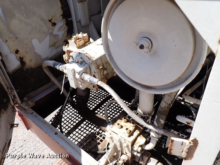 image for item IN9558 1987 Link Belt LS3400A  excavator