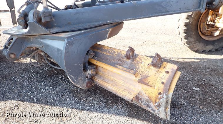 image for item IN9579 2007 John Deere 772D  motor grader