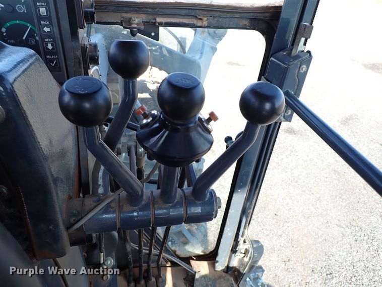 image for item IN9579 2007 John Deere 772D  motor grader