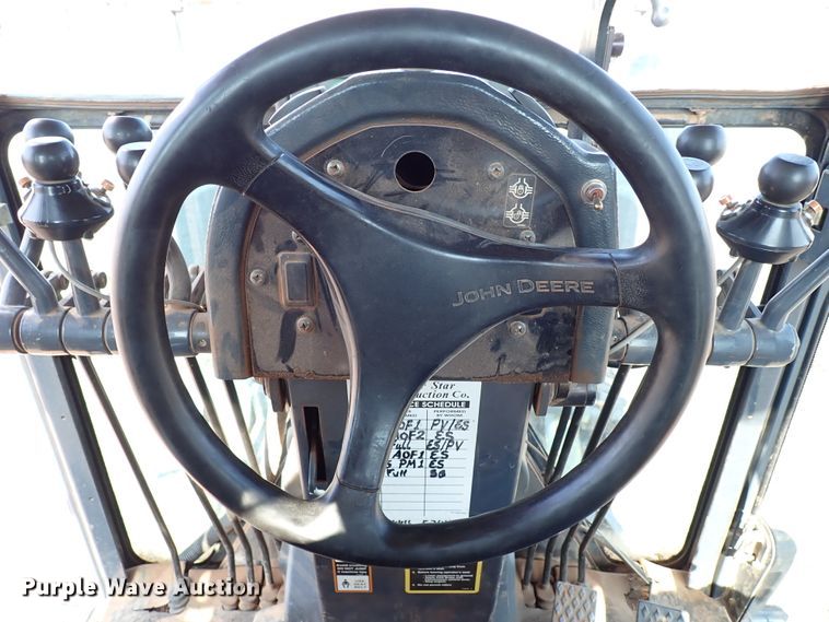 image for item IN9579 2007 John Deere 772D  motor grader