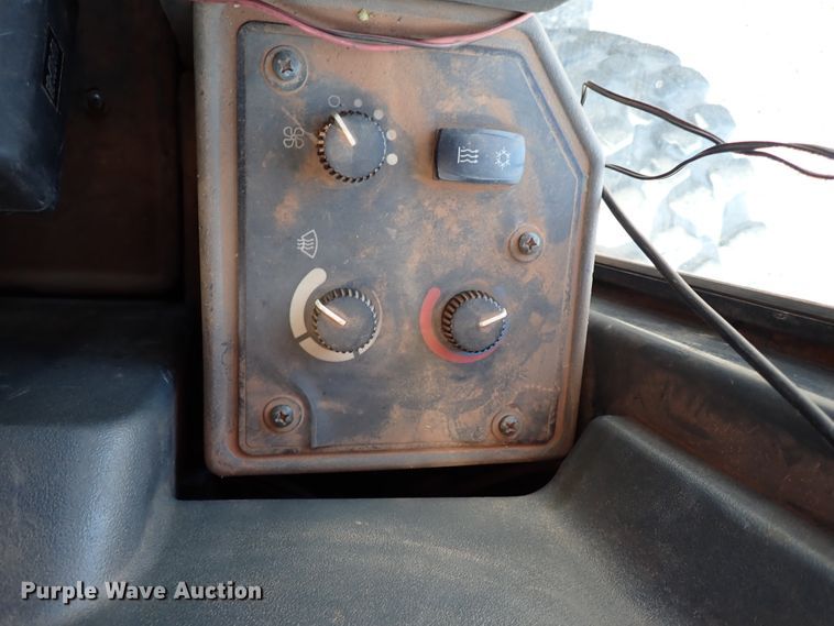 image for item IN9579 2007 John Deere 772D  motor grader