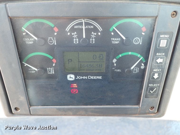 image for item IN9579 2007 John Deere 772D  motor grader