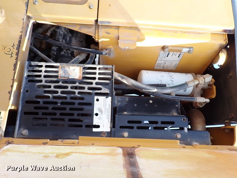 image for item IN9579 2007 John Deere 772D  motor grader