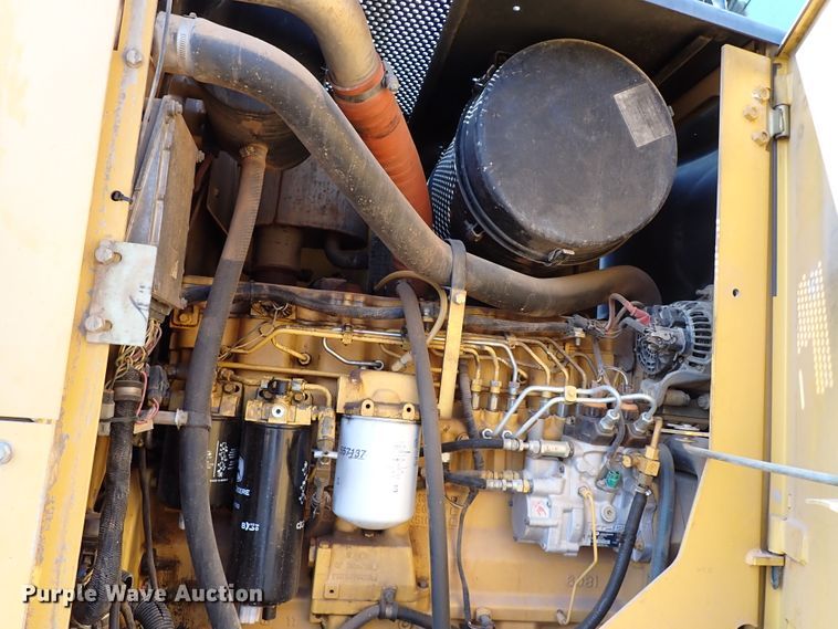 image for item IN9579 2007 John Deere 772D  motor grader