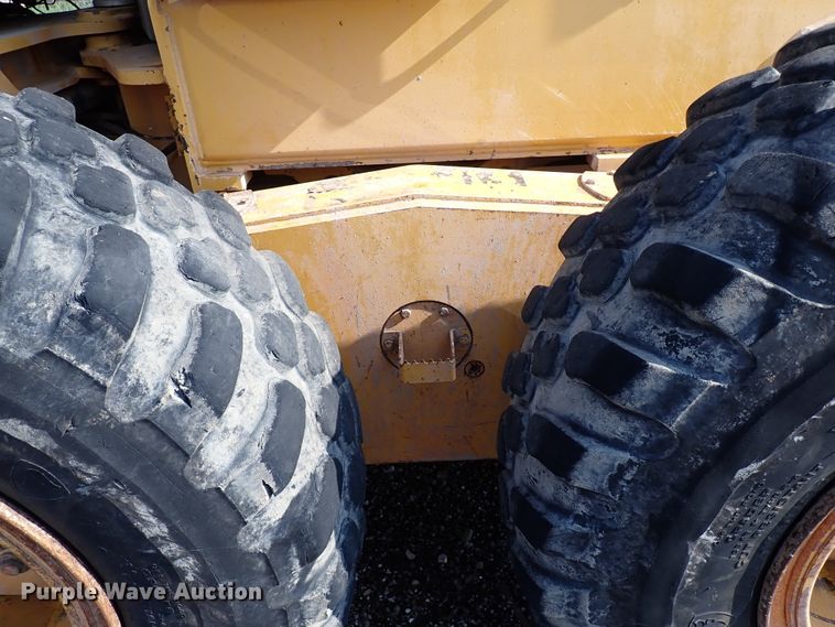 image for item IN9579 2007 John Deere 772D  motor grader