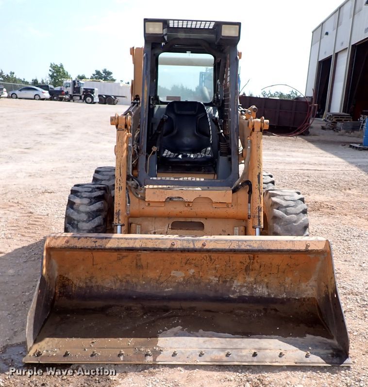 image for item IN9613 2000 Case 75XT  skid steer loader
