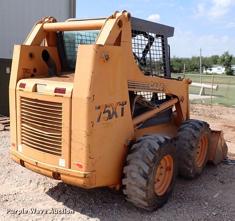 image for item IN9613 2000 Case 75XT  skid steer loader