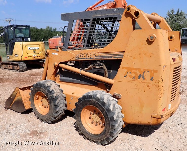 image for item IN9613 2000 Case 75XT  skid steer loader