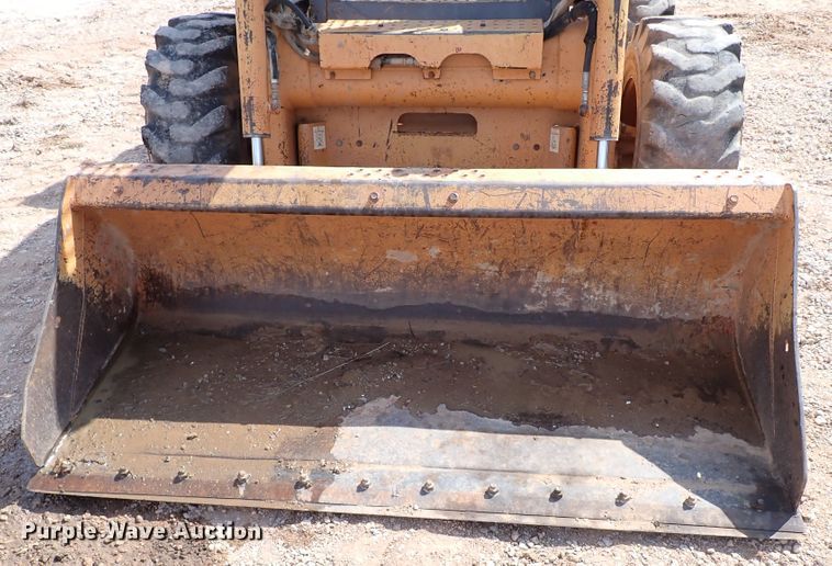 image for item IN9613 2000 Case 75XT  skid steer loader