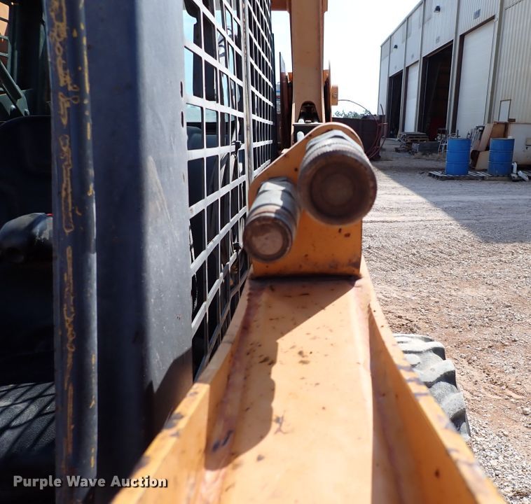 image for item IN9613 2000 Case 75XT  skid steer loader