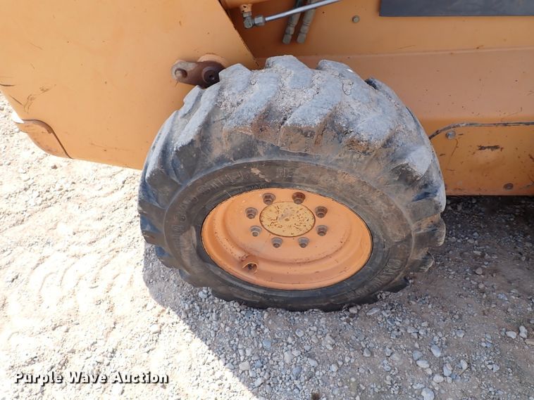 image for item IN9613 2000 Case 75XT  skid steer loader