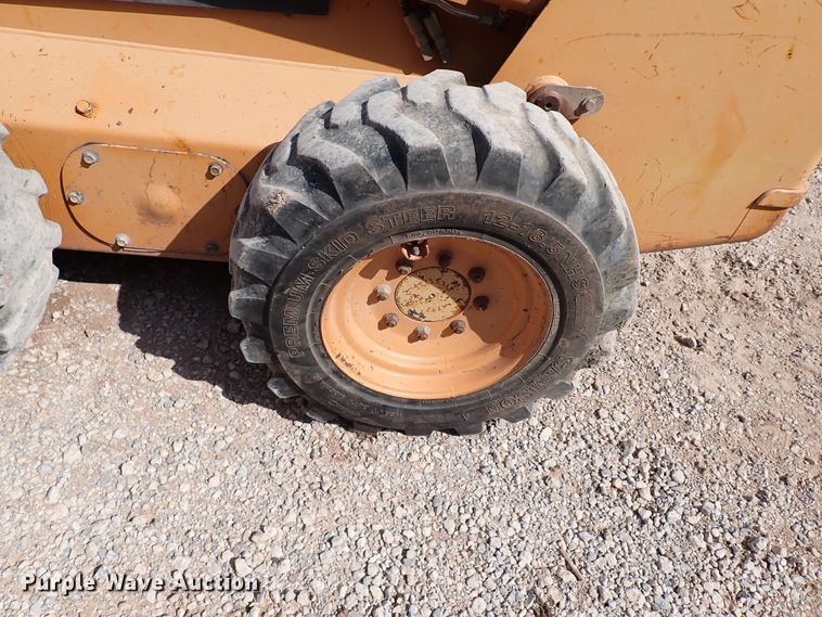 image for item IN9613 2000 Case 75XT  skid steer loader