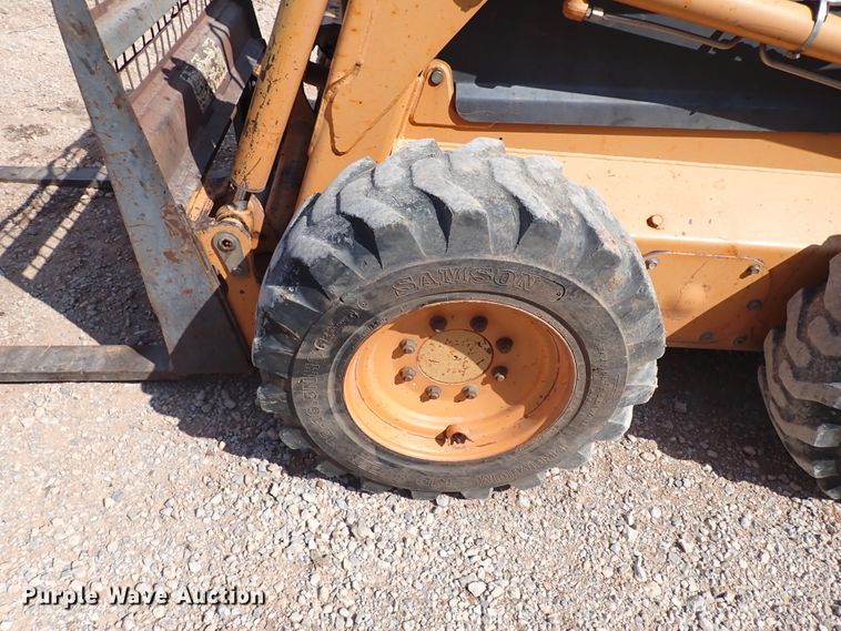 image for item IN9613 2000 Case 75XT  skid steer loader
