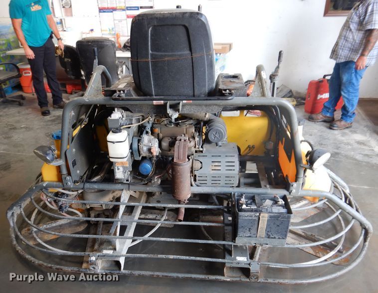 image for item IN9882 2012 Wacker Neuson CRT48-33K  power trowel