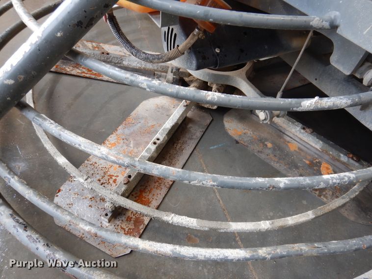 image for item IN9882 2012 Wacker Neuson CRT48-33K  power trowel