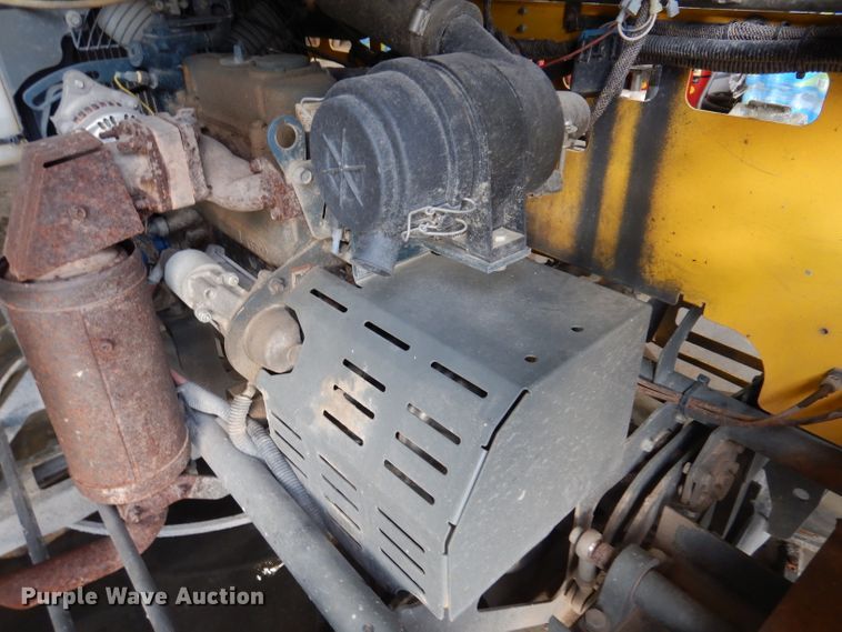 image for item IN9882 2012 Wacker Neuson CRT48-33K  power trowel