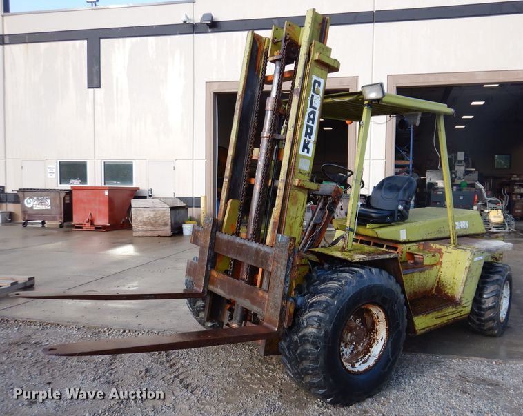 image for item IN9883 1978 Clark IT80  forklift