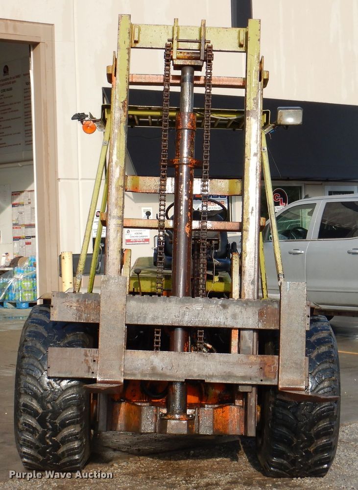 image for item IN9883 1978 Clark IT80  forklift