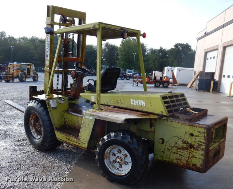image for item IN9883 1978 Clark IT80  forklift