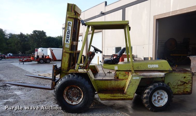 image for item IN9883 1978 Clark IT80  forklift