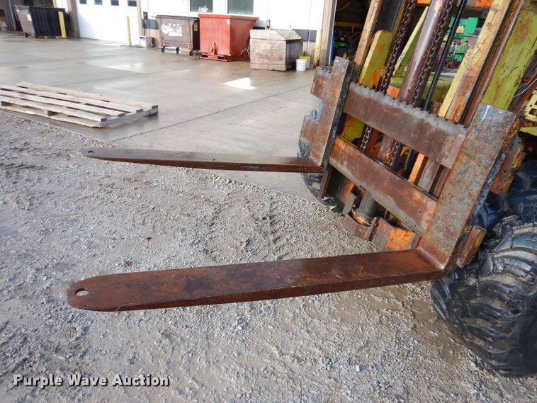 image for item IN9883 1978 Clark IT80  forklift