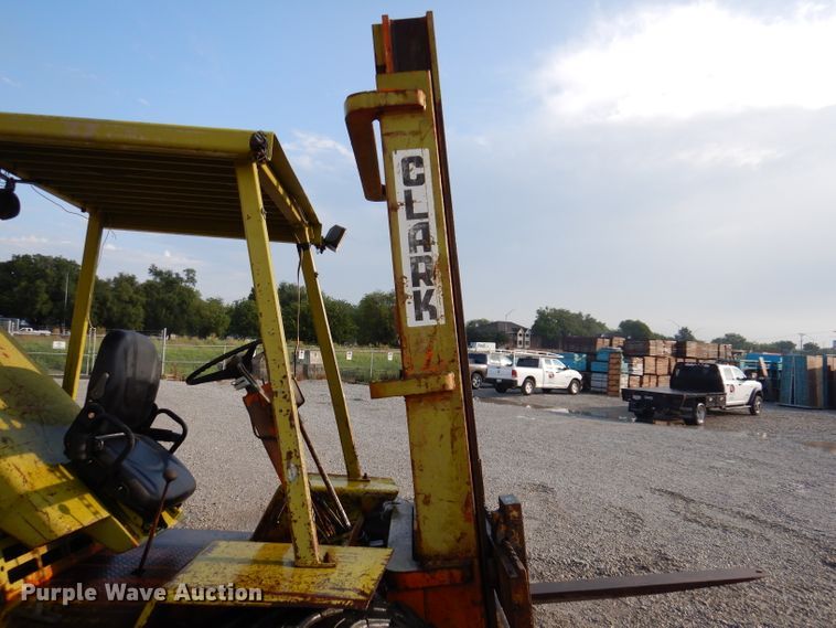 image for item IN9883 1978 Clark IT80  forklift