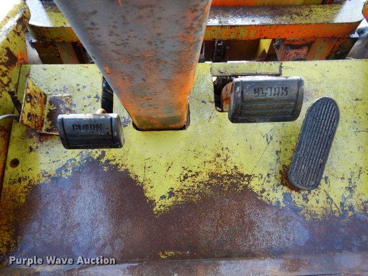 image for item IN9883 1978 Clark IT80  forklift