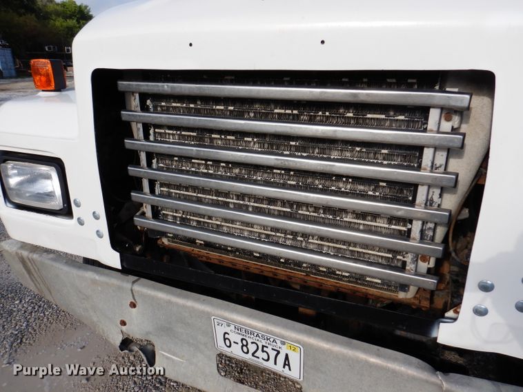 image for item IN9885 1995 Mack RD688S  dump truck