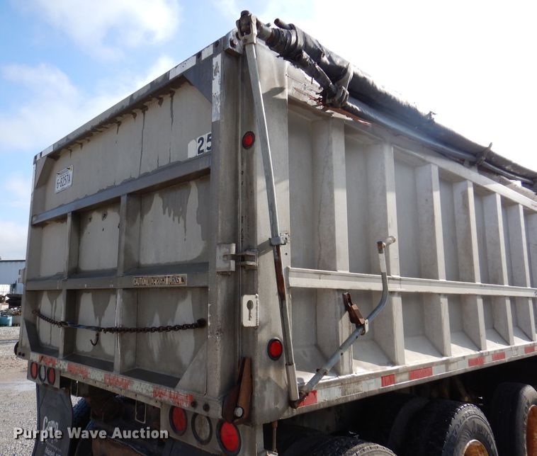 image for item IN9885 1995 Mack RD688S  dump truck