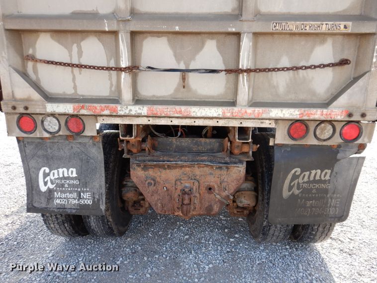 image for item IN9885 1995 Mack RD688S  dump truck