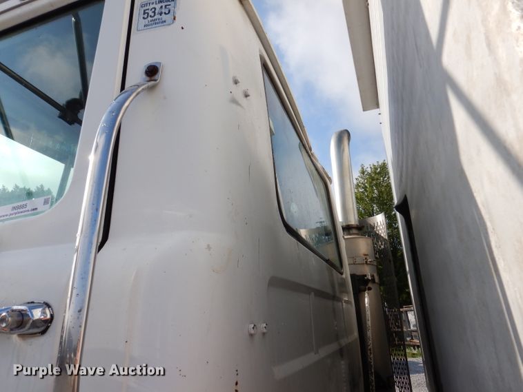 image for item IN9885 1995 Mack RD688S  dump truck