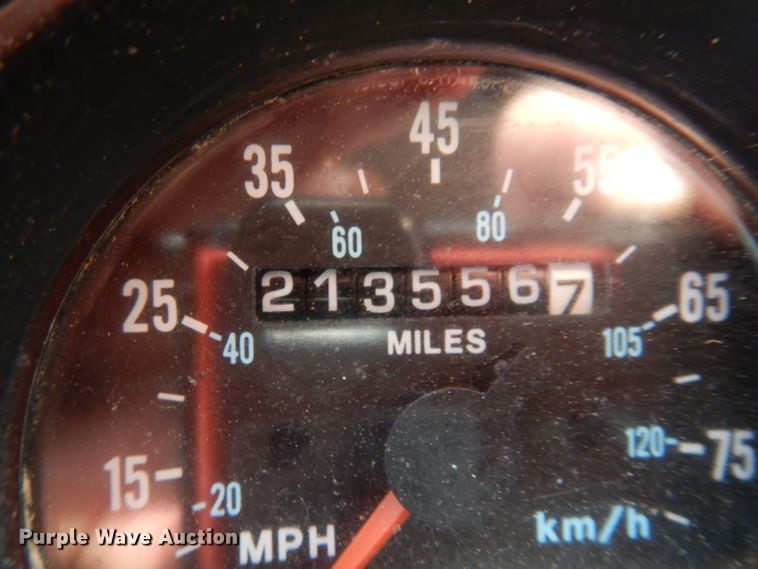 image for item IN9885 1995 Mack RD688S  dump truck