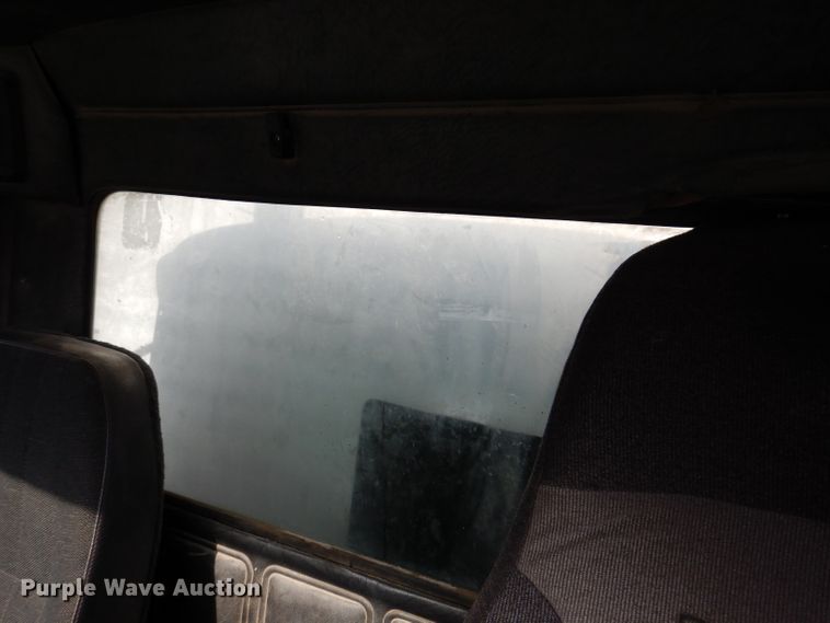 image for item IN9885 1995 Mack RD688S  dump truck