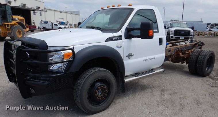 image for item IN9889 2015 Ford F550 Super Duty XL  truck cab and chassis