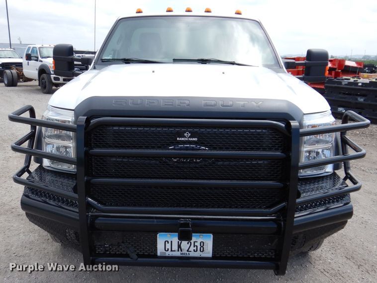 image for item IN9889 2015 Ford F550 Super Duty XL  truck cab and chassis