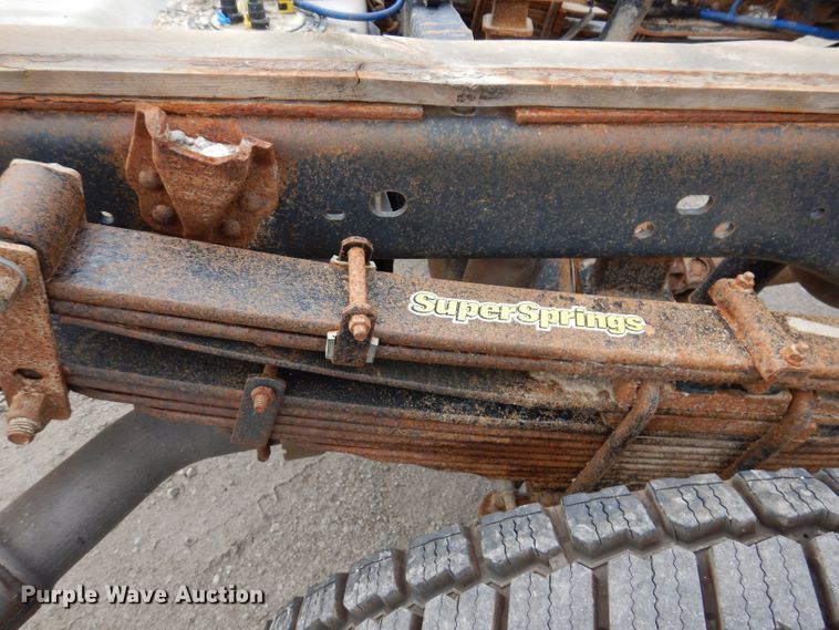 image for item IN9889 2015 Ford F550 Super Duty XL  truck cab and chassis