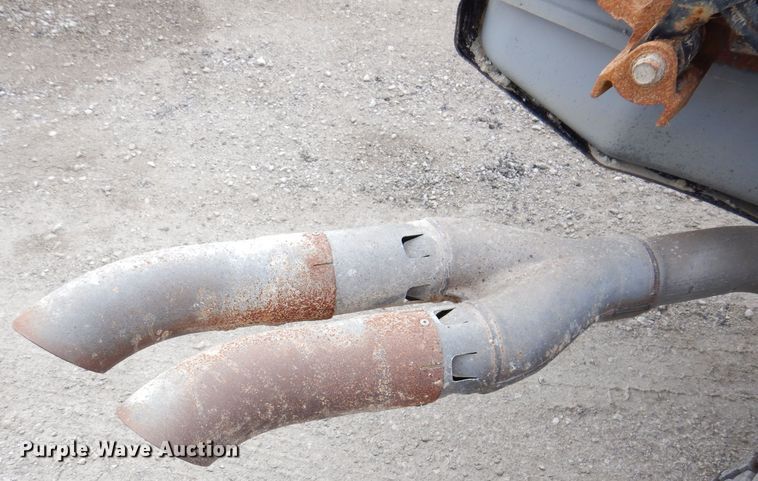 image for item IN9889 2015 Ford F550 Super Duty XL  truck cab and chassis