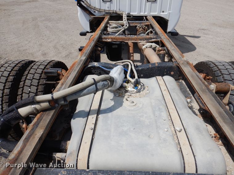 image for item IN9889 2015 Ford F550 Super Duty XL  truck cab and chassis