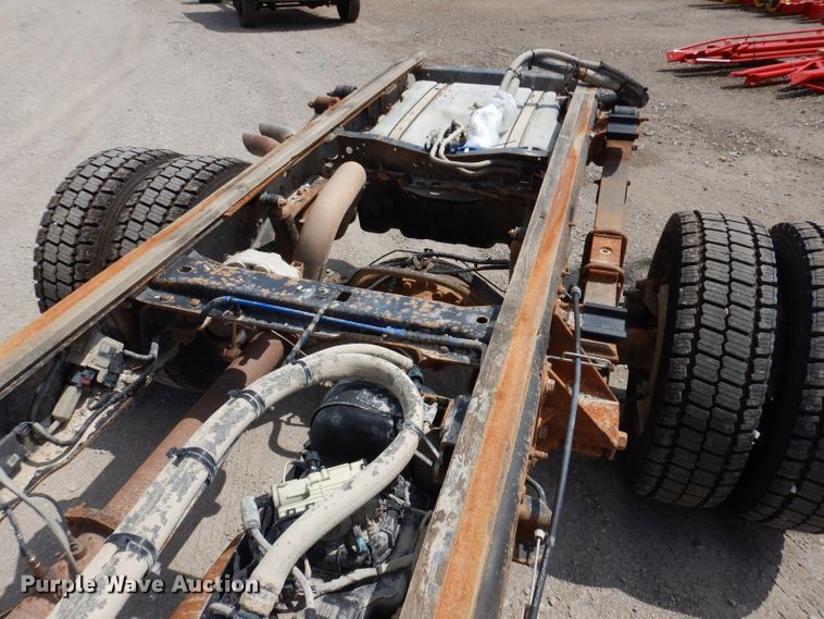 image for item IN9889 2015 Ford F550 Super Duty XL  truck cab and chassis