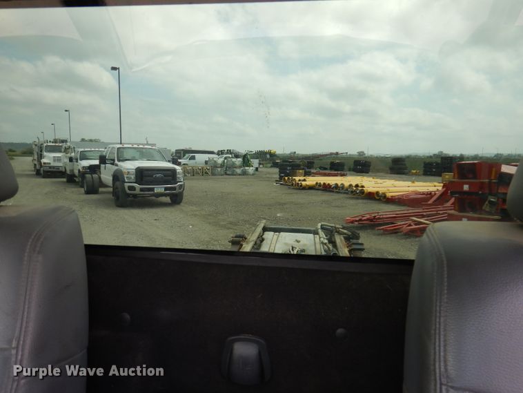 image for item IN9889 2015 Ford F550 Super Duty XL  truck cab and chassis