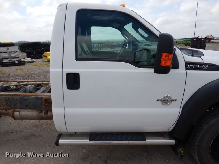 image for item IN9889 2015 Ford F550 Super Duty XL  truck cab and chassis