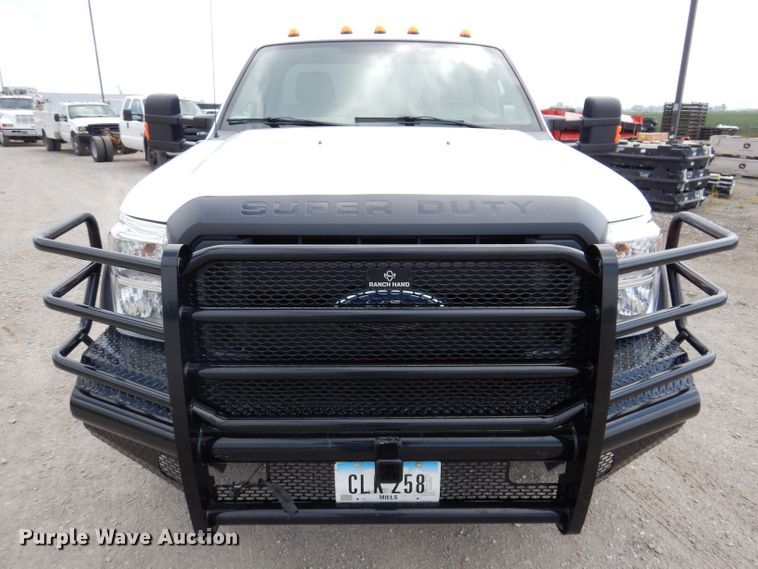 image for item IN9889 2015 Ford F550 Super Duty XL  truck cab and chassis