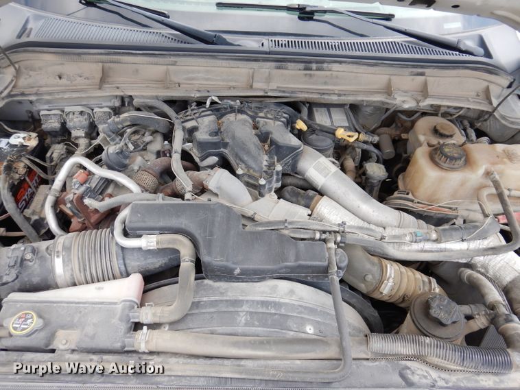 image for item IN9889 2015 Ford F550 Super Duty XL  truck cab and chassis