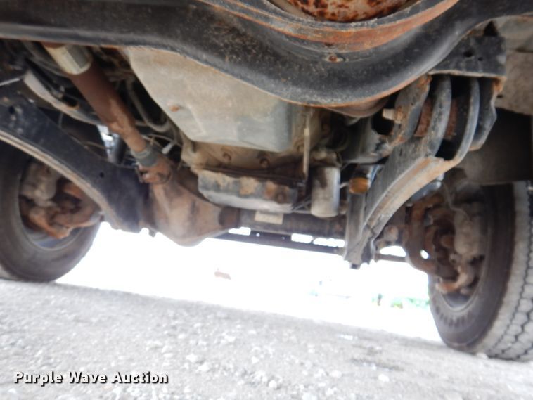 image for item IN9889 2015 Ford F550 Super Duty XL  truck cab and chassis