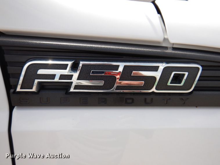 image for item IN9889 2015 Ford F550 Super Duty XL  truck cab and chassis